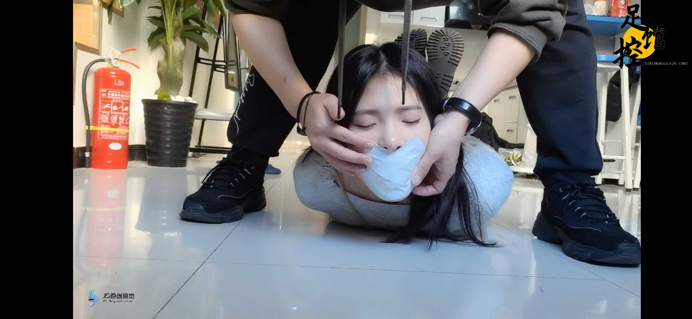 Screenshot_20231121_223433_com.huawei.himovie.jpg
