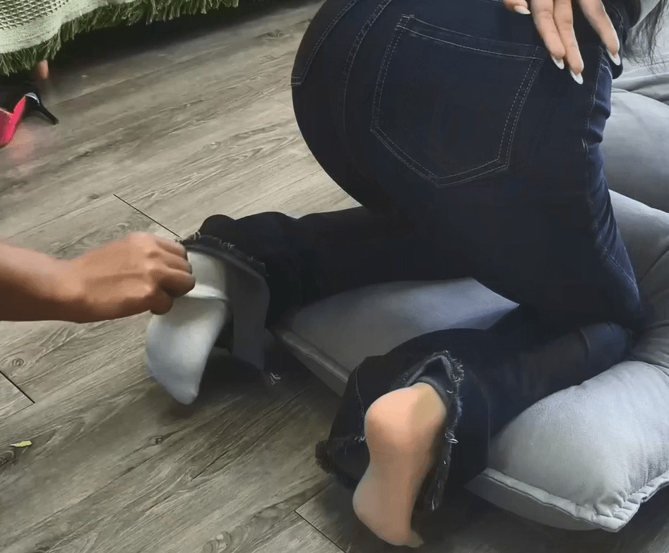 16562955uqc3cxfaa6x315.png